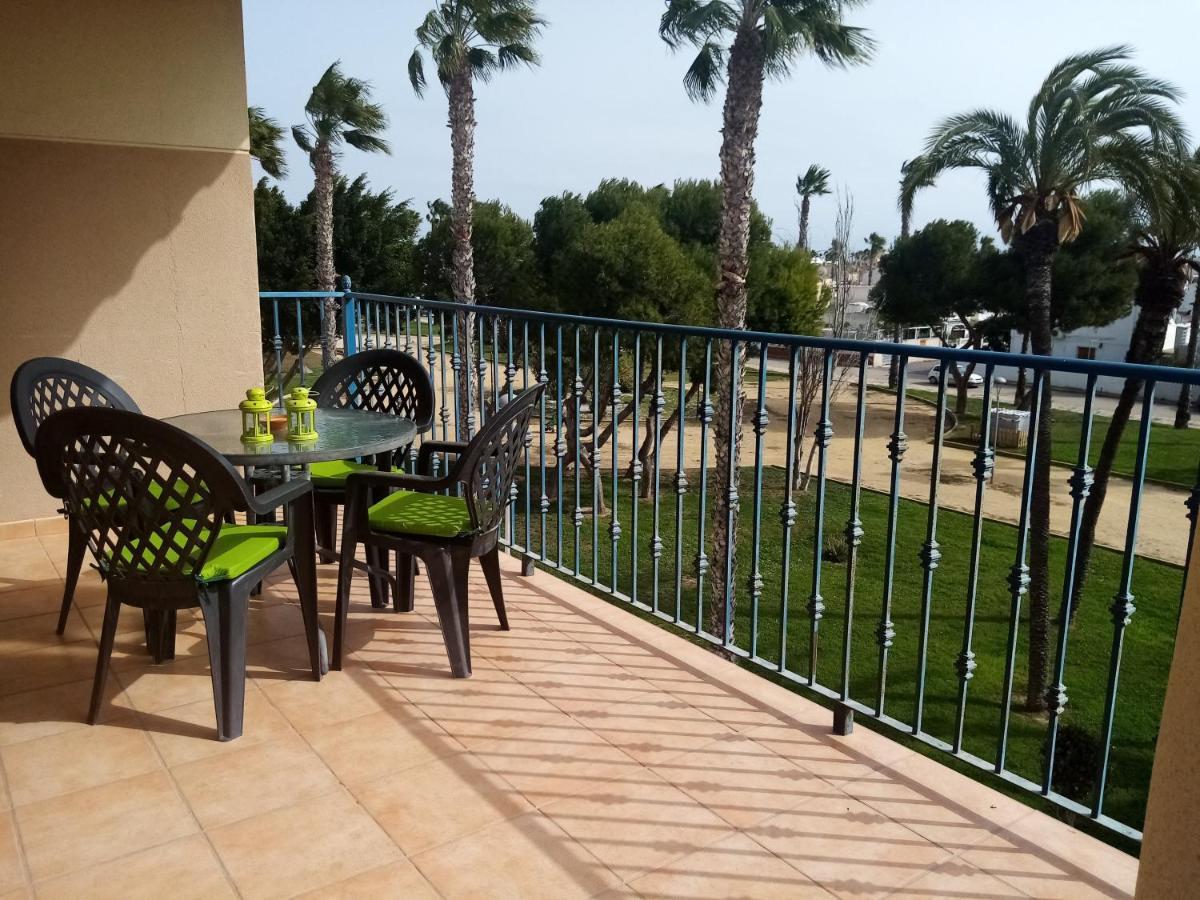 With Spacious Terrass And Rooftop Apartment Los Alcázares
