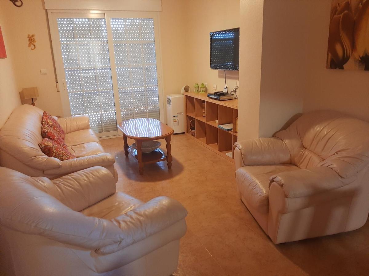 With Spacious Terrass And Rooftop Apartament *